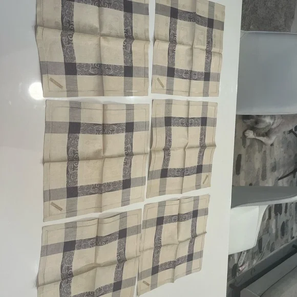 Blue and White Pure Linen Table Linens - Picture 3 of 5